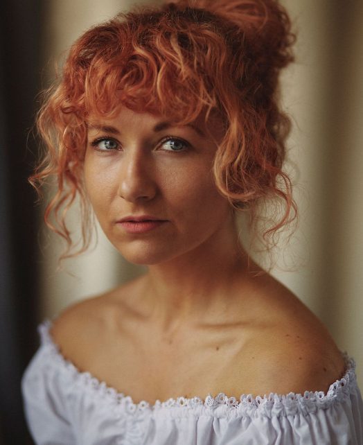 Zuzana Spacirova's Actor Headshot