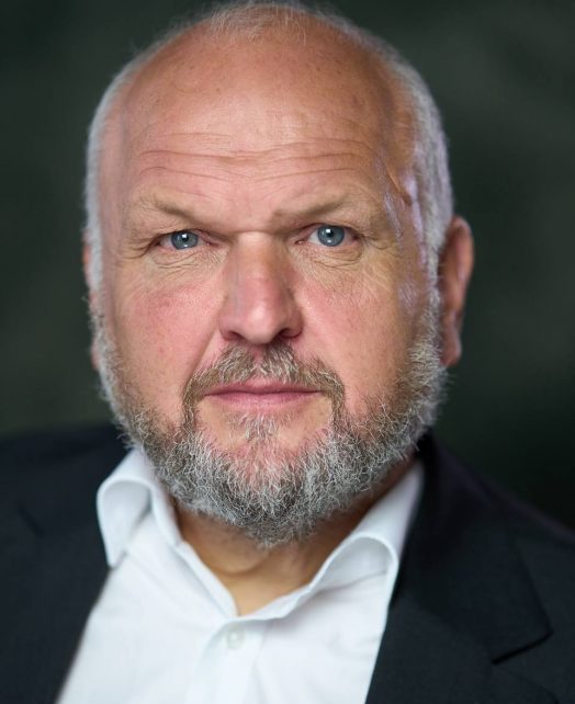 Ross Gurney-Randall's Actor Headshot